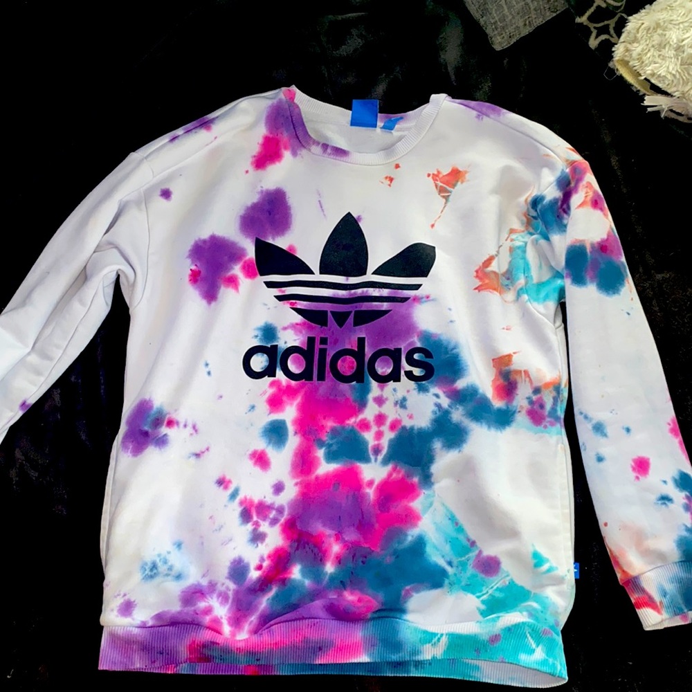 Custom tye dyed Adidas sweat shirt ! Fits baggy